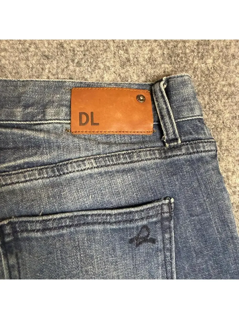 DL1961 Men's Brady Slim Straight Blue Jeans
